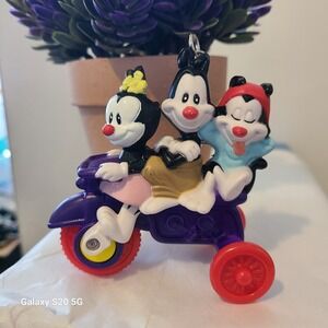 Animaniacs Warner Brothers Yakko Wakko Dot Plastic Tricycle Keychain‎ Vintage